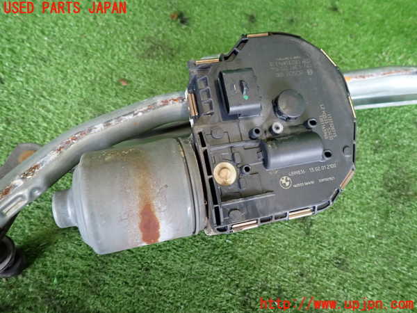2UPJ-9237496770]BMW 523d(FW20)フロントワイパーモーター 中古 (F10)_4
