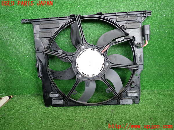 2UPJ-9237496836]BMW 523d(FW20)電動ファン1 中古 (F10)_2