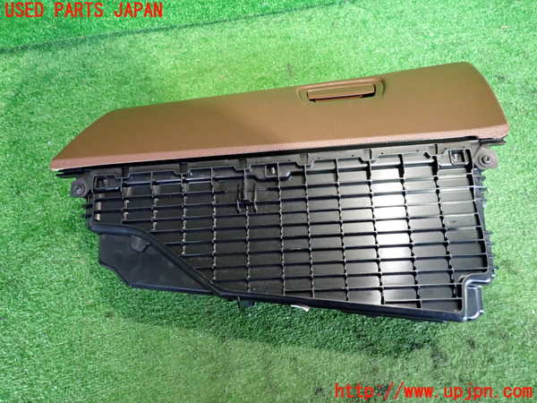 2UPJ-9237497516]BMW 523d(FW20)グローブボックス1 中古 (F10)_4