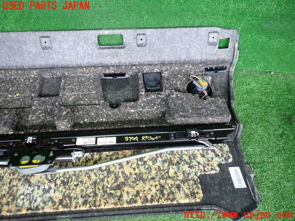 2UPJ-9237497790]BMW 523d(FW20)リアサンシェード 中古 (F10)_2