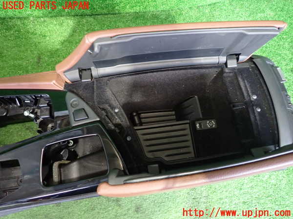 2UPJ-9237497540]BMW 523d(FW20)センターコンソール 中古 (F10)_3