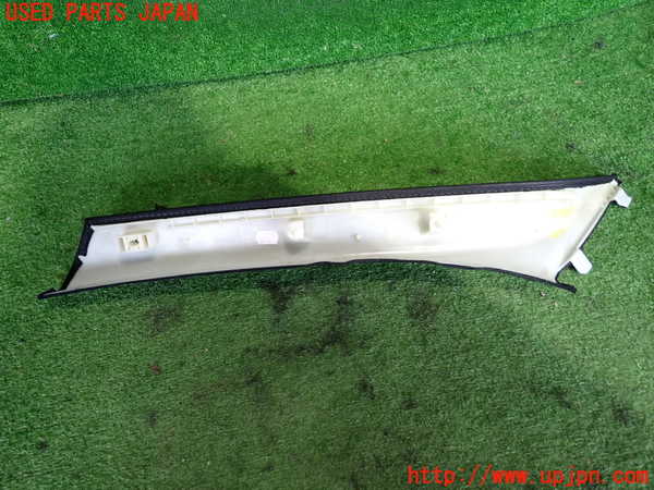 2UPJ-9237497655]BMW 523d(FW20)右フロントピラートリム 中古 (F10)_2