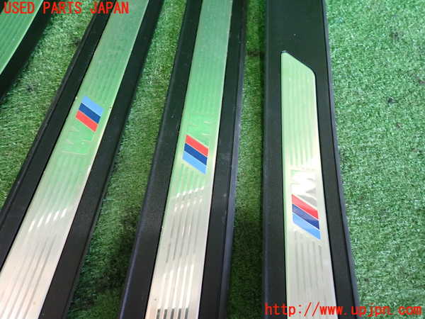 2UPJ-9237497740]BMW 523d(FW20)スカッフプレート 中古 (F10)_3
