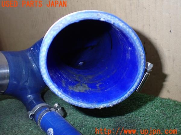 3UPJ=9237500104]アバルト 595 コンペティツィオーネ(312142)社外 インテークパイプ シリコンホース ブローバイホース付き 中古_3