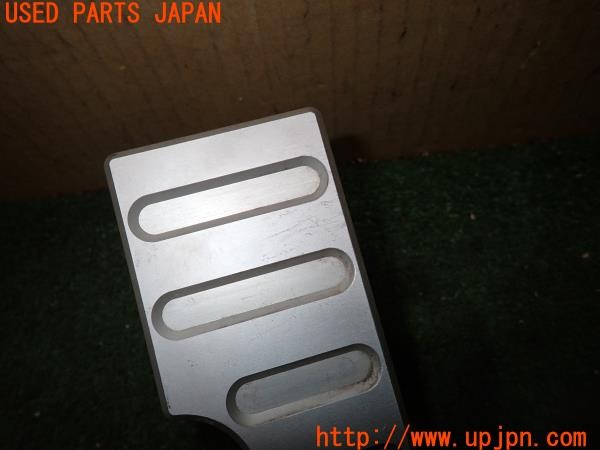 3UPJ=9237500627]アバルト 595 コンペティツィオーネ(312142)THREE HUNDRED? フットレスト 右ハンドル 中古_3