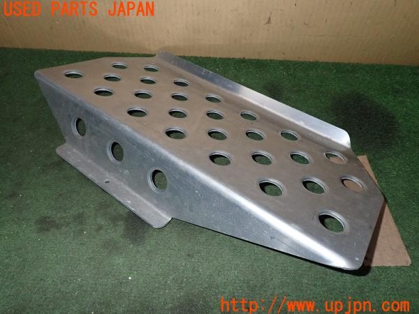 3UPJ=9237500629]アバルト 595 コンペティツィオーネ(312142)OKUYAMA オクヤマ CARBING パッセンジャープレート 助手席用フットレスト 中古_2