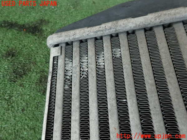 2UPJ-9237502451]アバルト・595(312142)インタークーラー1(右側) 中古_3