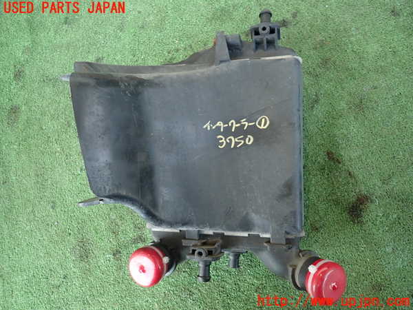 2UPJ-9237502451]アバルト・595(312142)インタークーラー1(右側) 中古_4