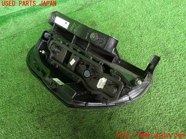 2UPJ-9237511530]ルノー・カングー(KFKH5H)右テールランプ 中古_2