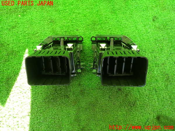 2UPJ-9237517526]ルノー・カングー(KFKH5H)エアコン吹き出し口1 (真中) 中古_2