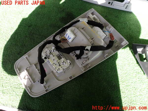 2UPJ-9237516411]ルノー・カングー(KFKH5H)ルームランプ1 (1列目真中) 中古_2