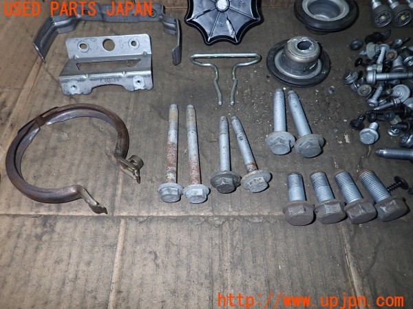 3UPJ=9237520720]VW up! GTI(AADKR)ネジ・ナット・ステー類 セット ジャンク_3