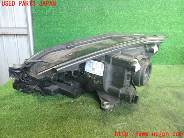 2UPJ-9237521130]VW up! GTI(アップ GTI)(AADKR)右ヘッドライト ハロゲン 中古_2