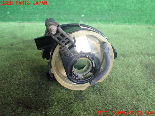 2UPJ-9237521182]VW up! GTI(アップ GTI)(AADKR)左フォグ (ジャンク品) 中古_2