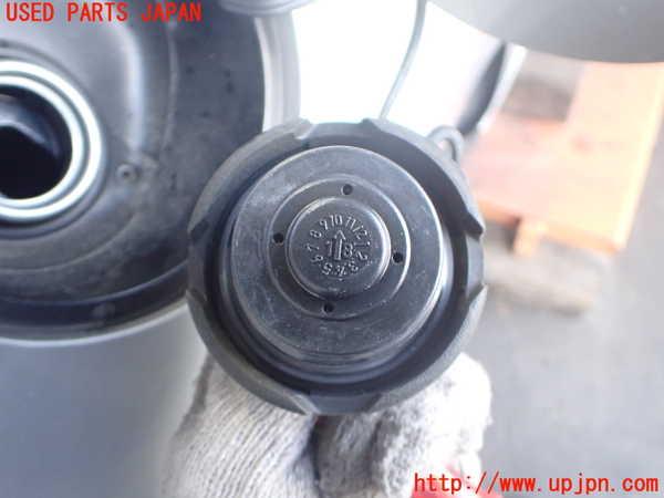 2UPJ-9237521690]VW up! GTI(アップ GTI)(AADKR)フューエルリッド 中古_3