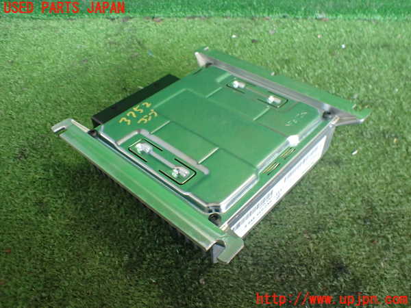 2UPJ-9237526525]VW up! GTI(アップ GTI)(AADKR)アンプ 中古_2