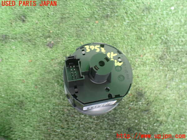 2UPJ-9237526285]VW up! GTI(アップ GTI)(AADKR)ライトスイッチ 中古_2