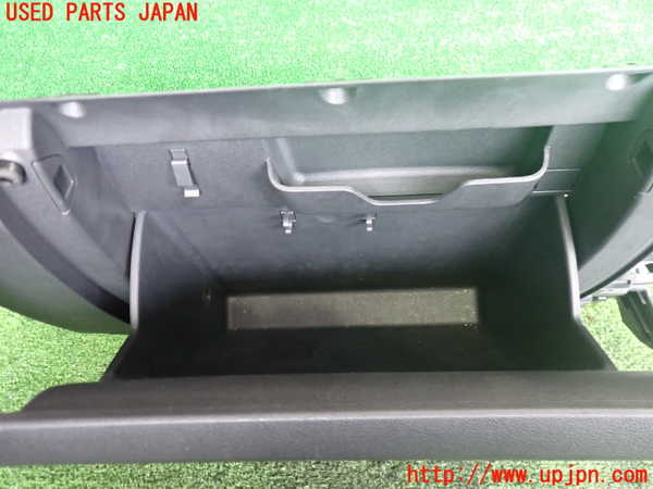 2UPJ-9237527516]VW up! GTI(アップ GTI)(AADKR)グローブボックス1 中古_2