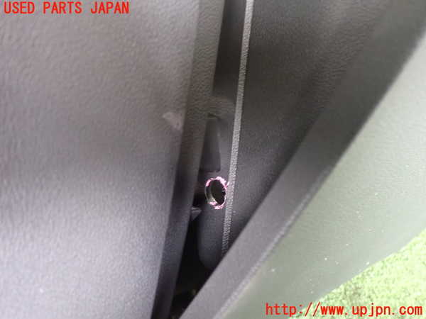 2UPJ-9237527516]VW up! GTI(アップ GTI)(AADKR)グローブボックス1 中古_3
