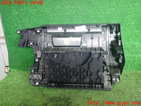 2UPJ-9237527516]VW up! GTI(アップ GTI)(AADKR)グローブボックス1 中古_4