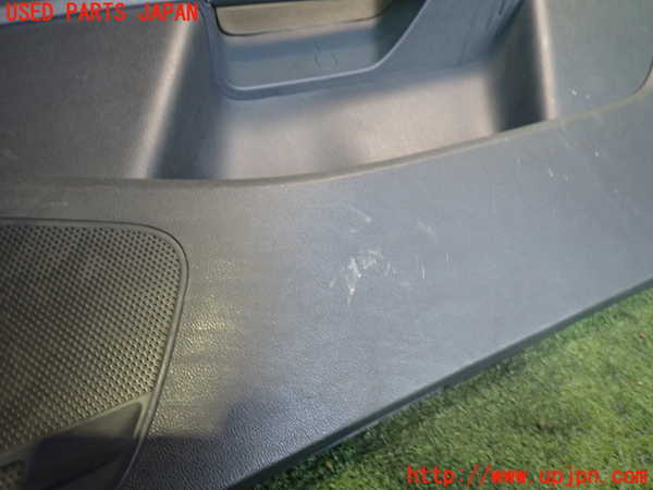 2UPJ-9237521234]VW up! GTI(アップ GTI)(AADKR)右前ドア内張り 中古_2