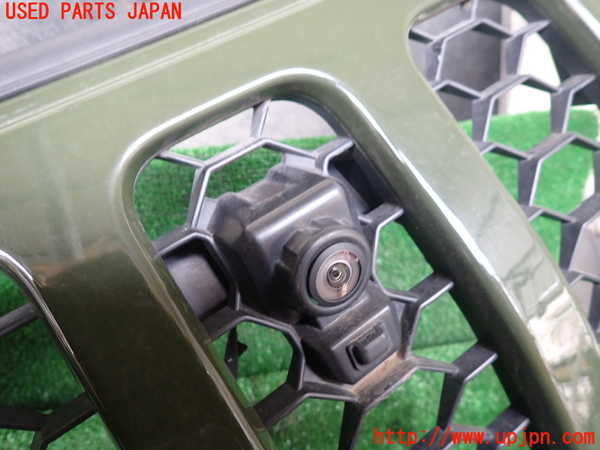 1UPJ-9237531050]ジープ・ラングラー アンリミテッド(JL20L)ラジエターグリル 中古_2