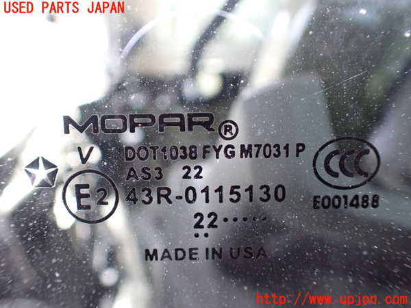 1UPJ-9237531380]ジープ・ラングラー アンリミテッド(JL20L)右クォーターガラス 中古 MOPAR M7031 43R-0115130_4