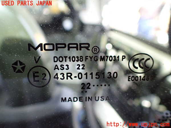 1UPJ-9237531382]ジープ・ラングラー アンリミテッド(JL20L)左クォーターガラス 中古 MOPAR M7031 43R-0115130_3