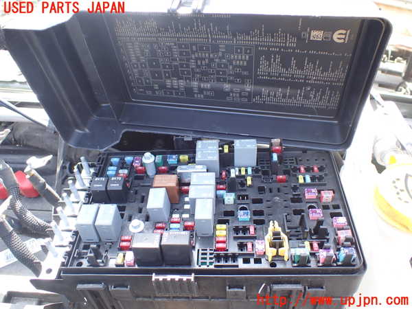 1UPJ-9237536741]ジープ・ラングラー アンリミテッド(JL20L)ヒューズボックス1(EGルーム内助手席側) 中古_2