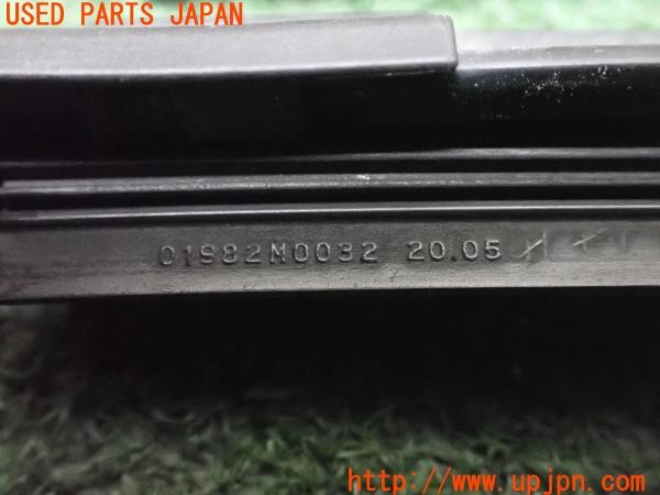 3UPJ=9237540065]スイフト スポーツ(ZC33S 2型)BOSCH ボッシュ エアロツイン J-フィット ワイパーブレード 中古_4