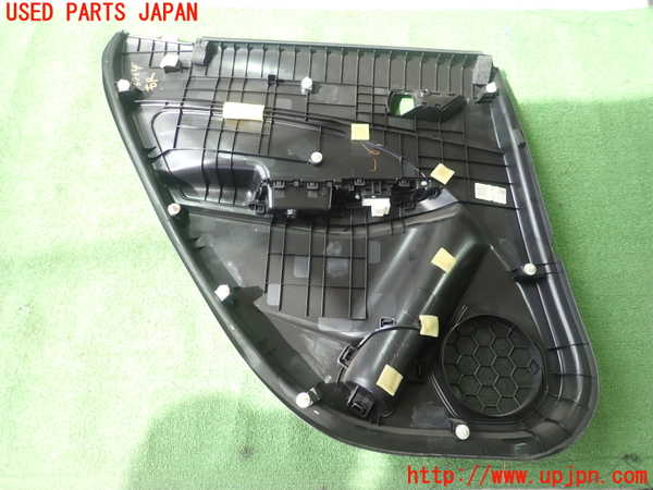 1UPJ-9237541294]スイフトスポーツ(ZC33S)右後ドア内張り 中古_3