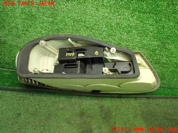 1UPJ-9237551530]ポルシェ・ボクスター(98667)右テールランプ 中古_2