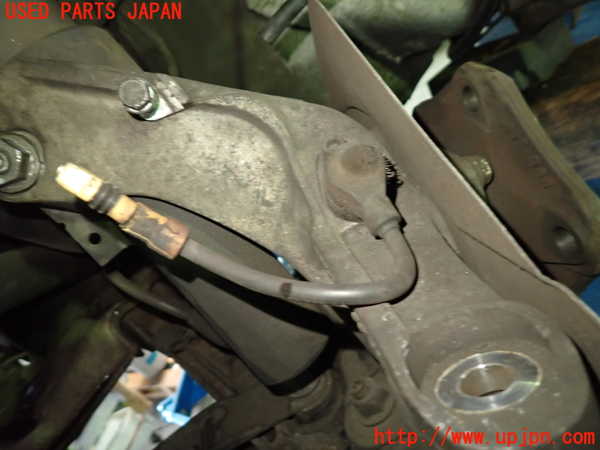 1UPJ-9237554295]ポルシェ・ボクスター(98667)左フロントナックルハブ 中古_3