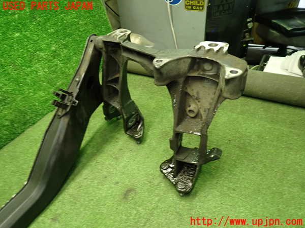 1UPJ-9237555295]ポルシェ・ボクスター(98667)リアメンバー 中古_4