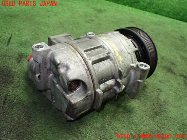 1UPJ-9237556025]ポルシェ・ボクスター(98667)エアコンコンプレッサー 中古_2