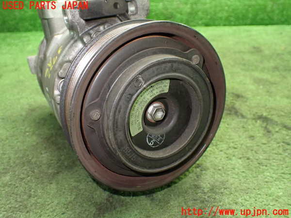 1UPJ-9237556025]ポルシェ・ボクスター(98667)エアコンコンプレッサー 中古_3