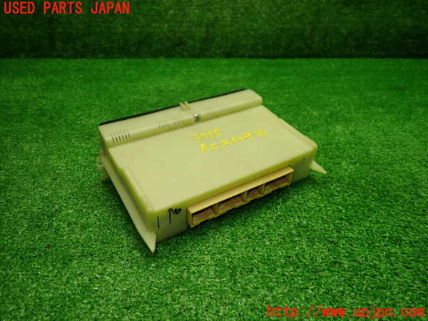 1UPJ-9237556066]ポルシェ・ボクスター(98667)エアコンスイッチ1 中古_3