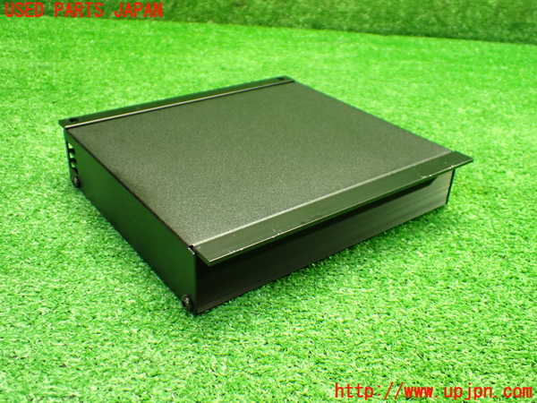 1UPJ-9237556525]ポルシェ・ボクスター(98667)アンプ 中古_2