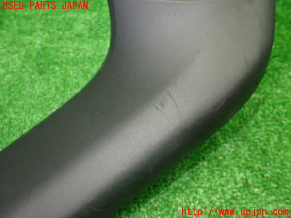 1UPJ-9237557655]ポルシェ・ボクスター(98667)右フロントピラートリム 中古_2