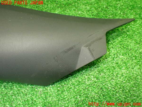1UPJ-9237557660]ポルシェ・ボクスター(98667)左フロントピラートリム 中古_2