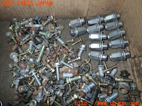 3UPJ=9237560720]アルファードG(ANH10W)ネジ・ナット・ステー類 セット ジャンク_4