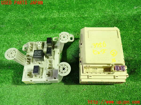 1UPJ-9237566742]アルファードG(ANH10W)ヒューズボックス2 中古_2