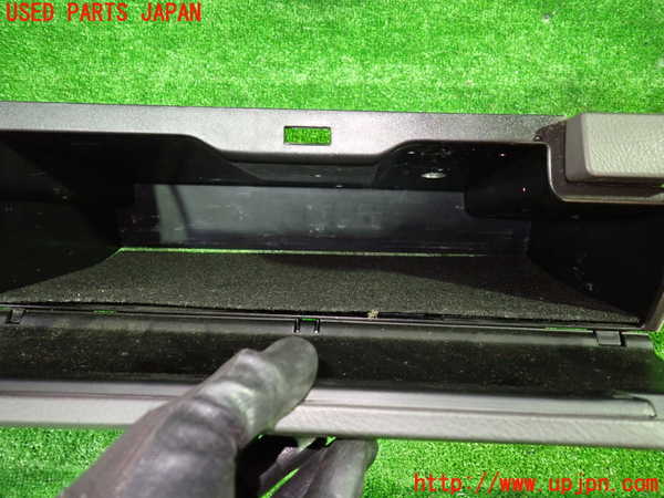 1UPJ-9237567516]アルファードG(ANH10W)グローブボックス1 中古_3