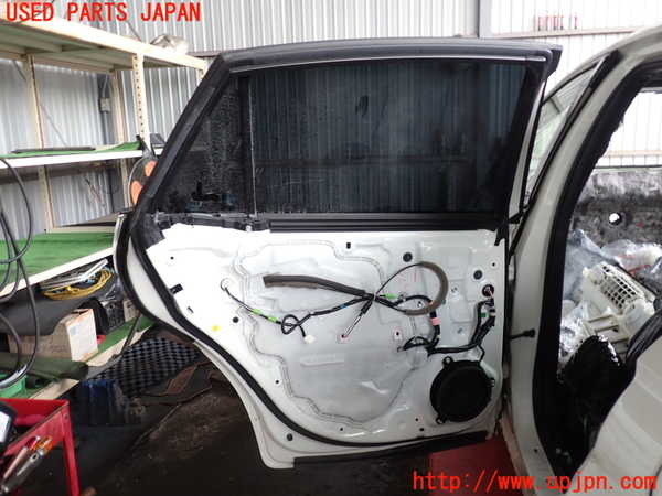 2UPJ-9237571320]クラウン ハイブリッド(AZSH20)左後ドア (43R-00123)(ジャンク品) 中古_5