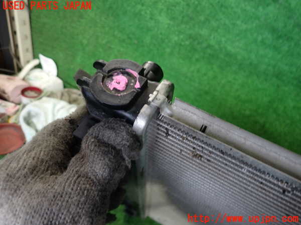 2UPJ-9237572321]クラウン ハイブリッド(AZSH20)ラジエーター1 中古_2