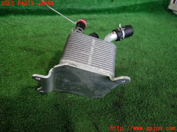 2UPJ-9237572481]クラウン ハイブリッド(AZSH20)オイルクーラー1 中古_2