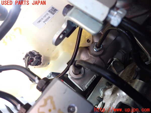 2UPJ-9237574050]クラウン ハイブリッド(AZSH20)ブレーキマスターシリンダー 中古_2