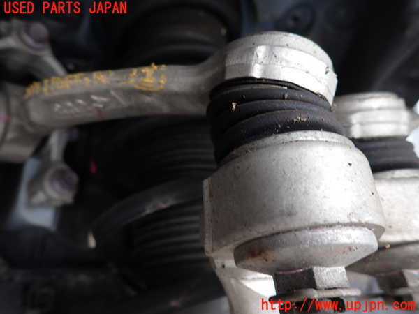2UPJ-9237575127]クラウン ハイブリッド(AZSH20)右フロントアッパーアーム2 中古_2