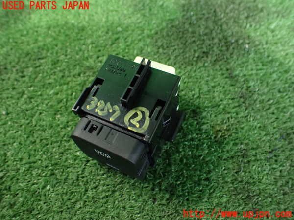 2UPJ-9237576307]クラウン ハイブリッド(AZSH20)スイッチ2 (ODO TRIP) 中古_2