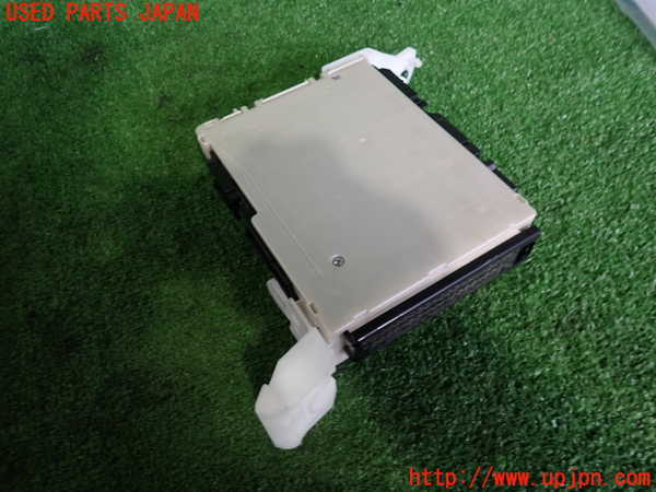 2UPJ-9237576741]クラウン ハイブリッド(AZSH20)ヒューズボックス1 中古_3